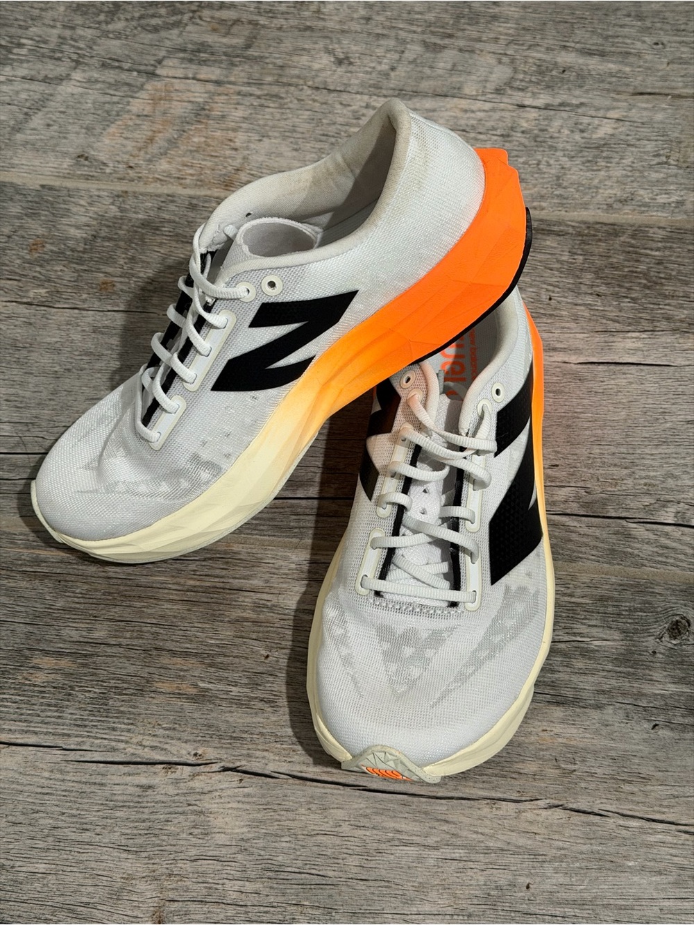 New Balance FuelCell Pvlse Size 7 White Orange Running Shoes